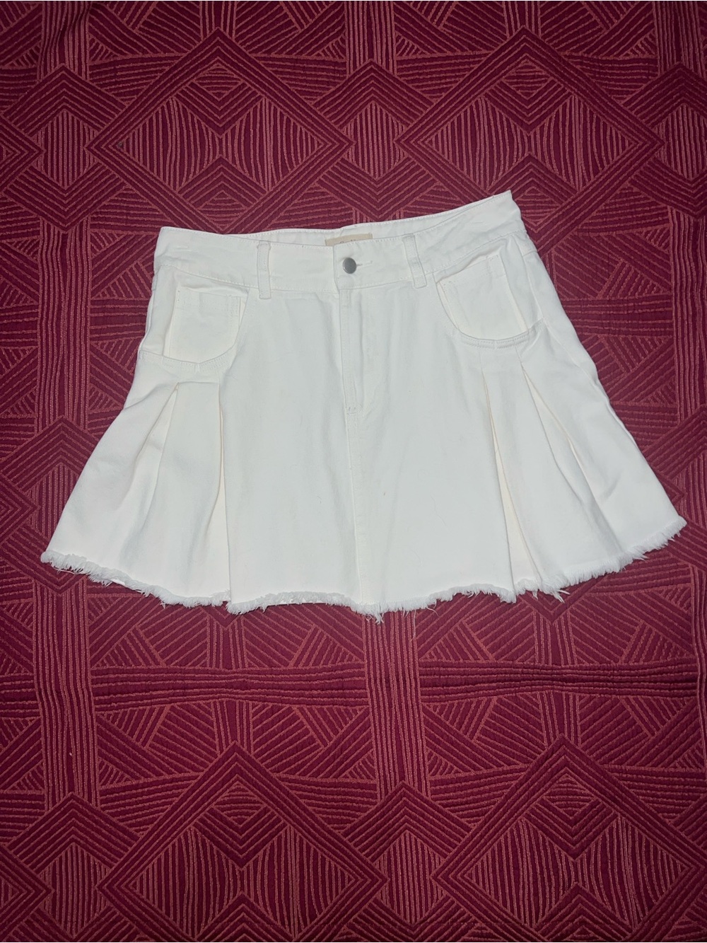 Chelsea & Violet Creamy White Pleated Mini Skirt